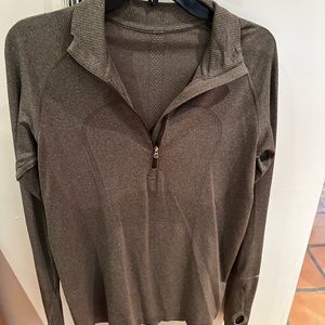 Lululemon 3/4 zip size 12
